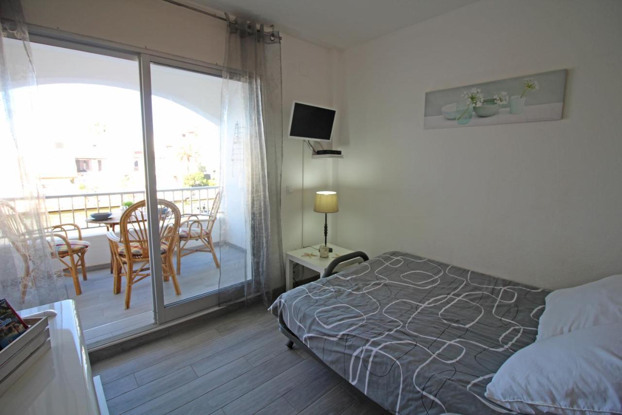 Basic Comfort Studio Pattaya 0156 เอมปูเรียบราบา ภายนอก รูปภาพ