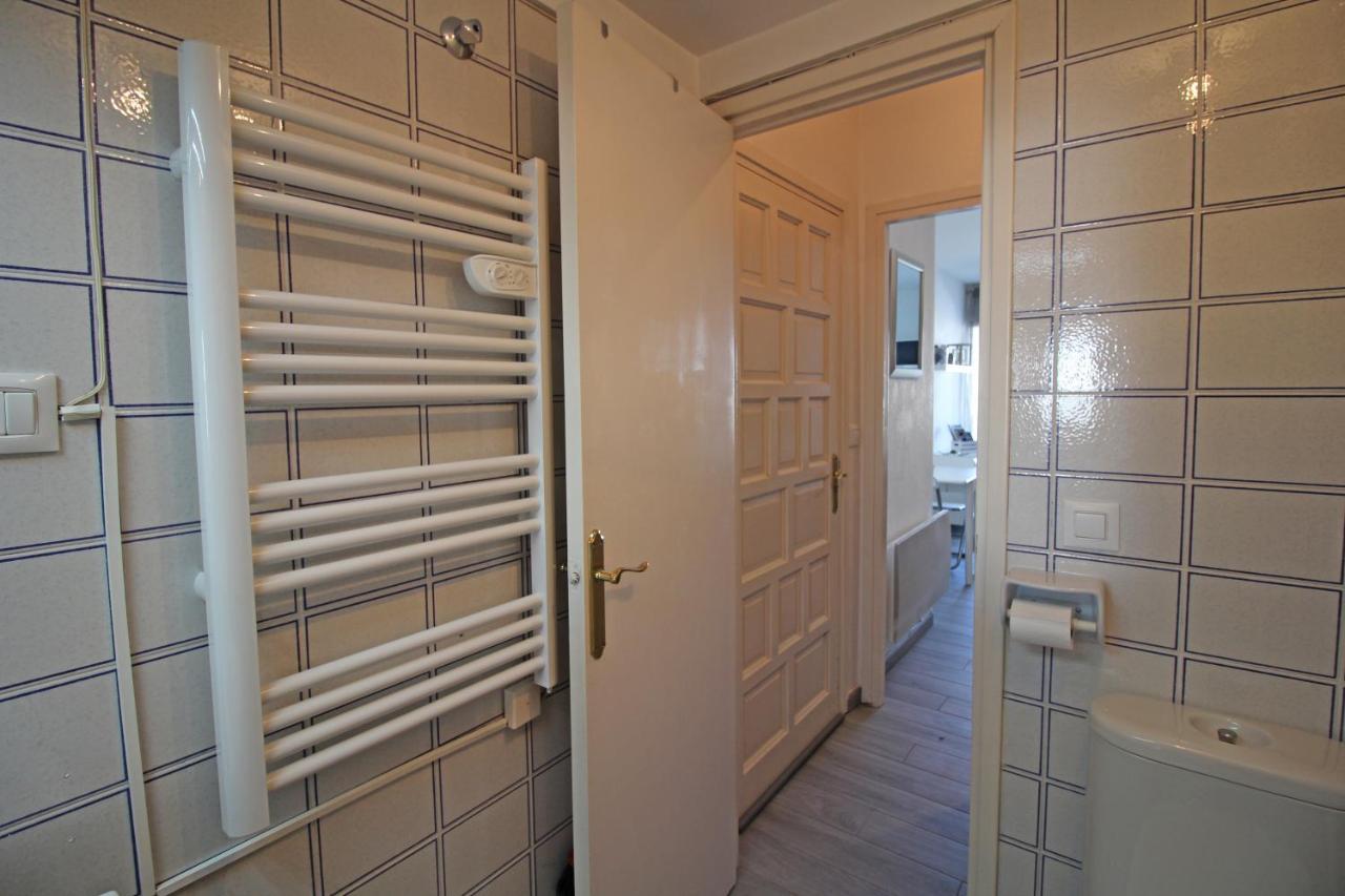 Basic Comfort Studio Pattaya 0156 เอมปูเรียบราบา ภายนอก รูปภาพ